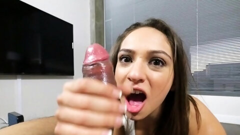 Filthy Brunette Floosy Sara Luvv Expertly...