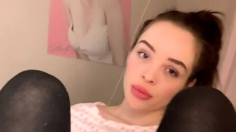 Solo Amateur Webcam Teen Masturbation