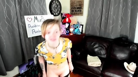 Amateur Pantyhouse Webcam Teen Strips And...