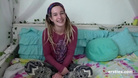 Maren Fondling Her Hairy Bush To Intense...