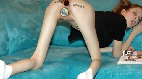 Skinny Pregnant MILF With Big Hairy Cunt...