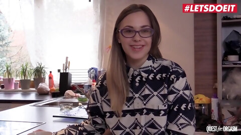 Petite Nerdy Teen Selvaggia Cums Rubbing...