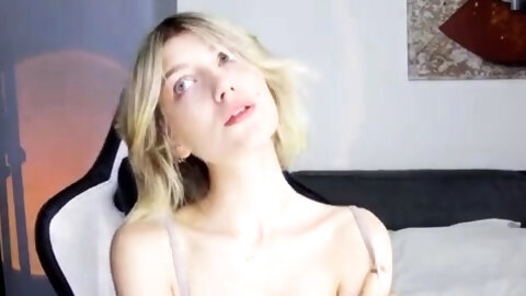 Sexy Amateur 18 Blond Teen First Time Webcam