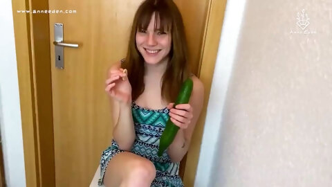 Krasser Orgasmus Dank Gurke!!