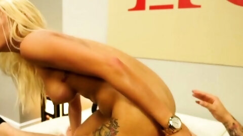 Curvaceous Chick Marsha May Begs For Dong