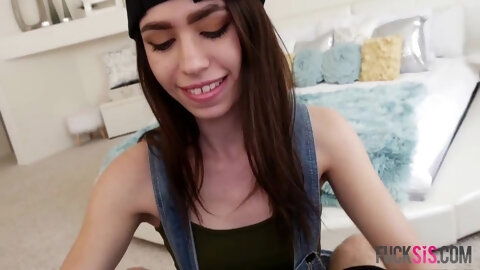 Amateur Porn Video Featuring Lucie Cline...